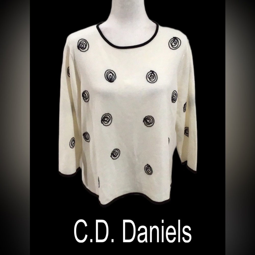 C.D. Daniels Knit Crew Neck Sweater, Eggshell/Black,‎ Size 1X